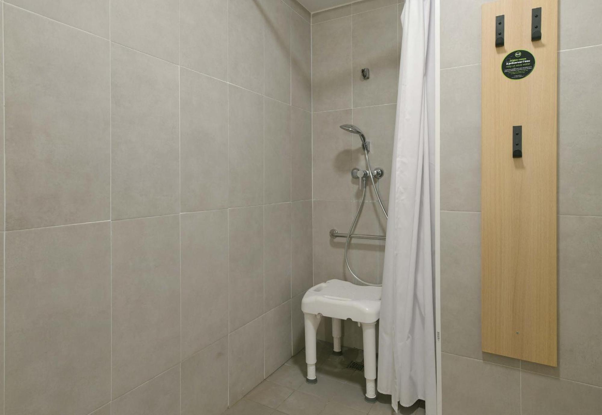 B&B Hotel Le Mans Nord 1 Сен-Сатюрнен Екстер'єр фото